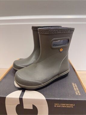 Bogs Dark Green Rain Boots